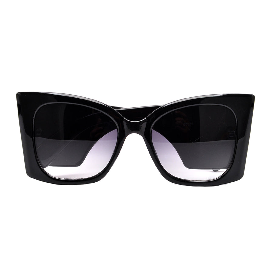 OVERSIZED FLAT HIGH TIP CAT EYE SUNNIES