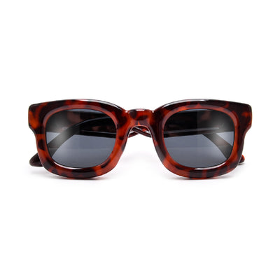 RETRO APPEAL SUBTLE CAT EYE SUNGLASSES