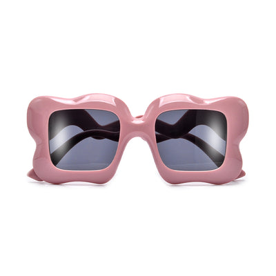 TOTALLY RAD OVERSIZED SQUARED SUNNIES