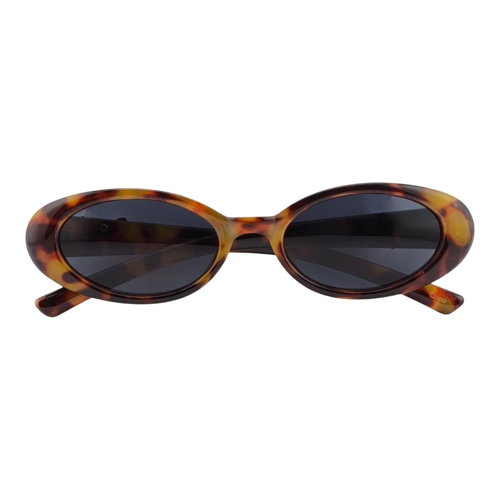 Narrow Cutesy Cat Eye Sunnies with Bow Detail
