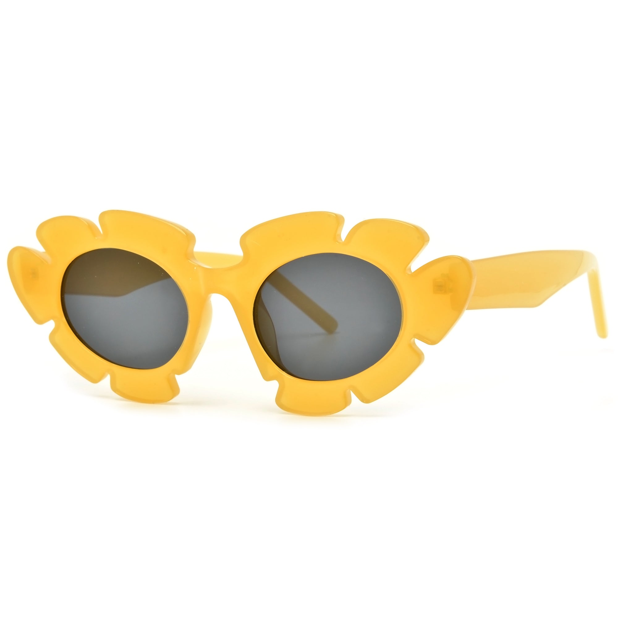 Cute Eye Catching Floral Frame Sunnies